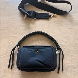 lululemon Black and Gold Crossbody Camera Bag
